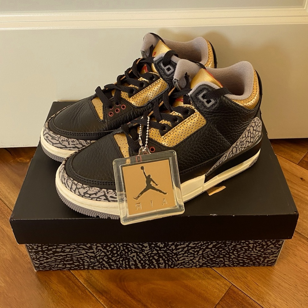 NEW Girl’s Air Jordan 3 Retro Size 3.5 Shoes in Gold, Red and Black